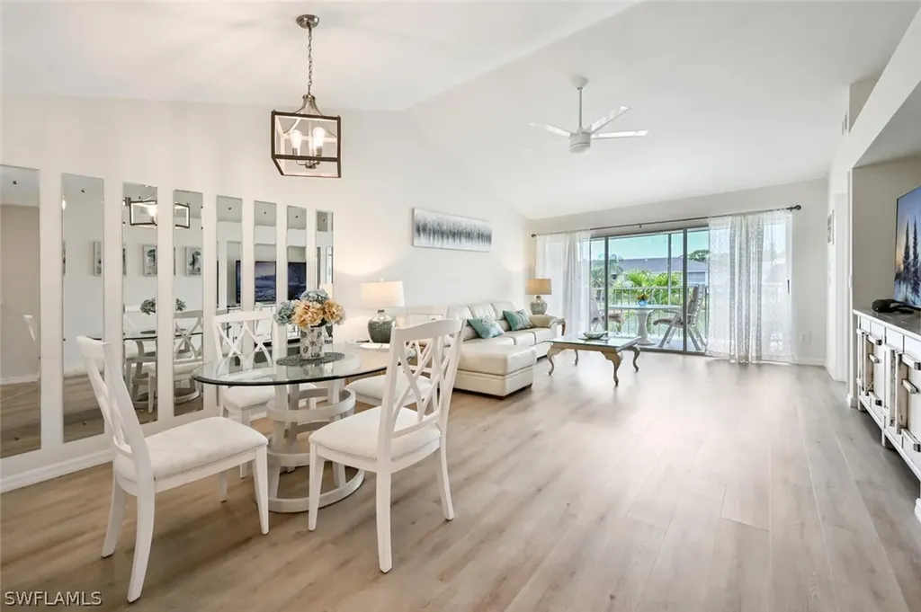515 Gabriel Circle Naples FL 34104