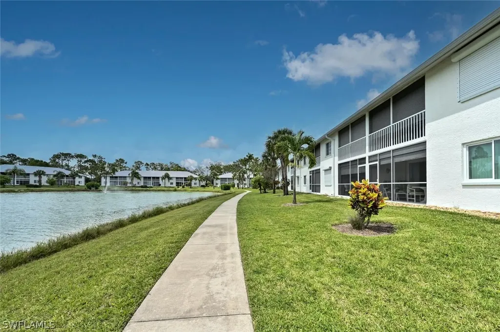 515 Gabriel Circle Naples FL 34104