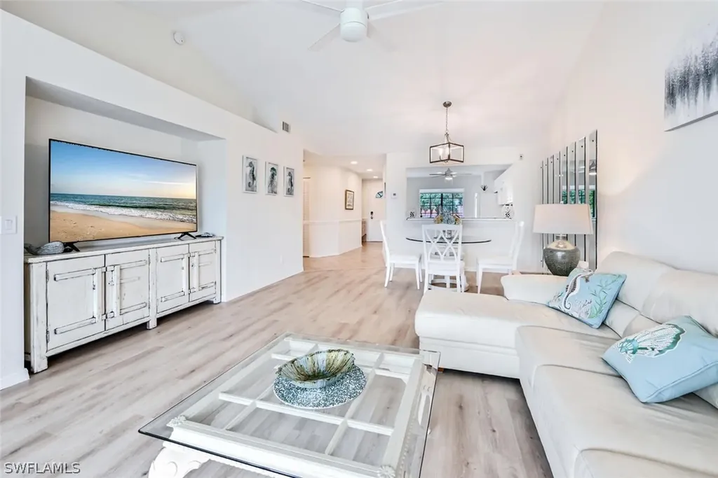 515 Gabriel Circle Naples FL 34104
