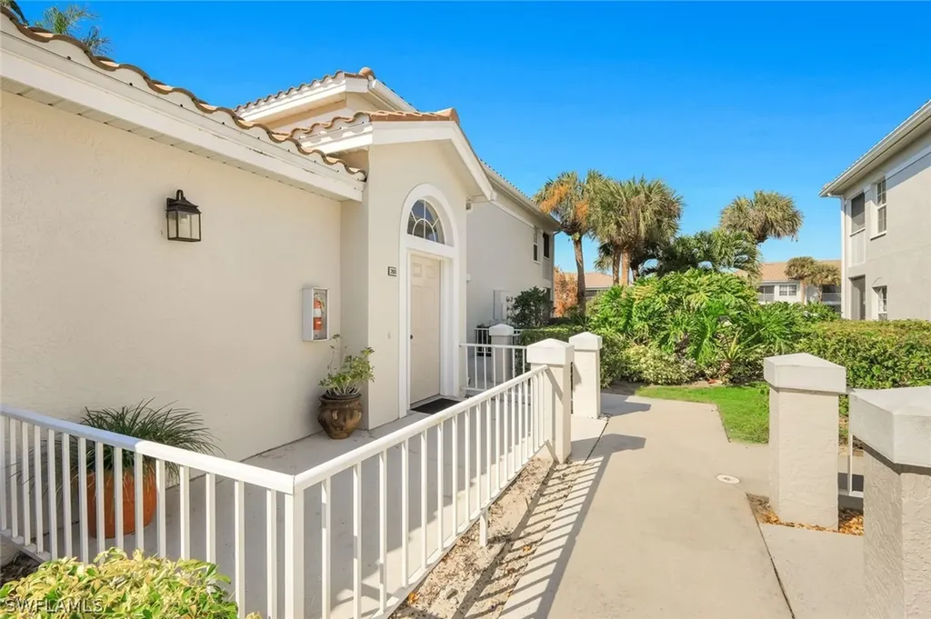 6879 Redbay Park Road Naples FL 34109