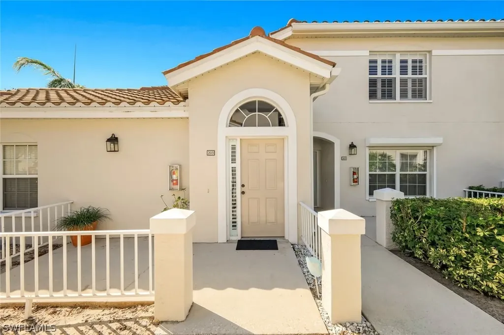 6879 Redbay Park Road Naples FL 34109