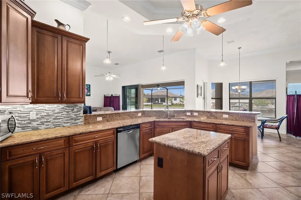 2801 SW 33rd Street Cape Coral FL 33914