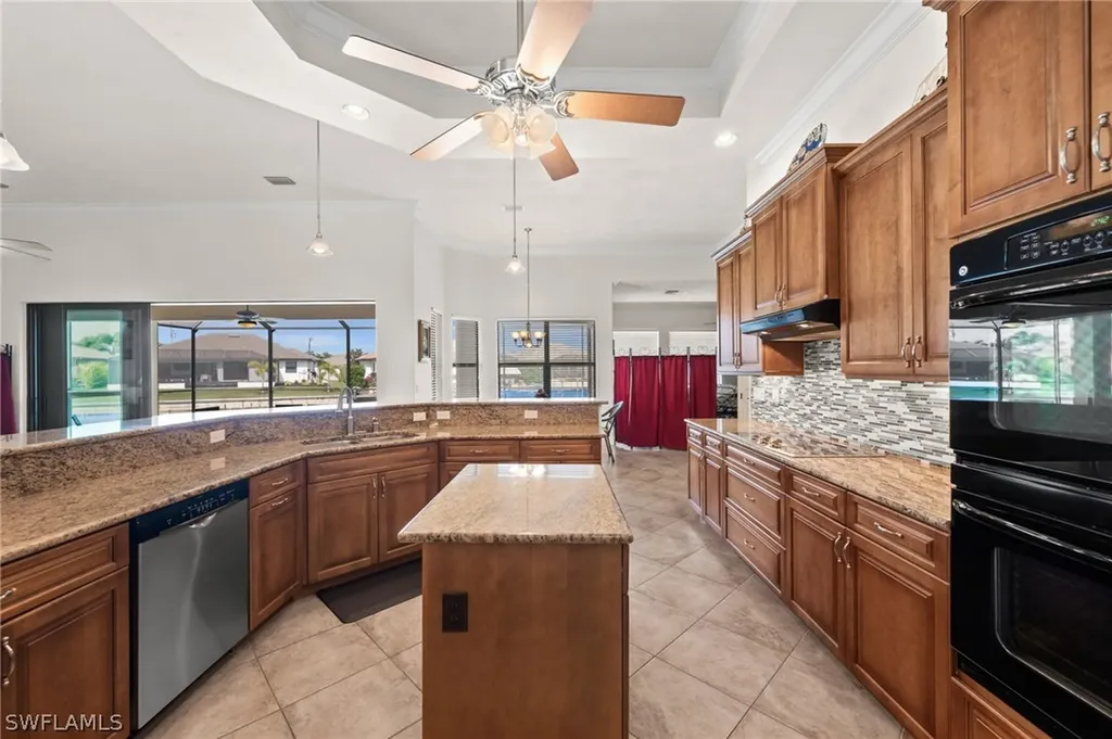 2801 SW 33rd Street Cape Coral FL 33914