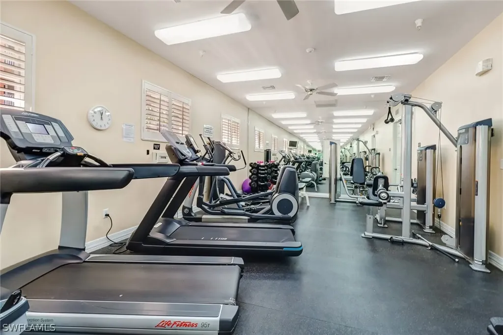 410 Bayfront Place Naples FL 34102