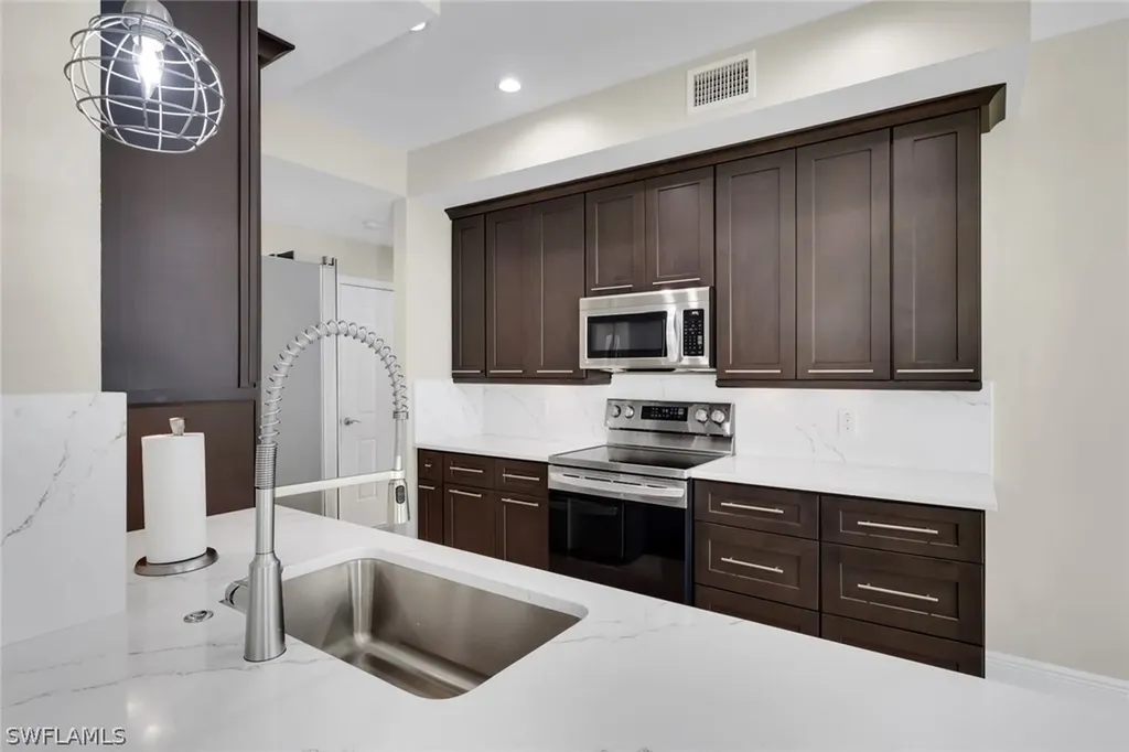 18273 Creekside Preserve Loop Fort Myers FL 33908