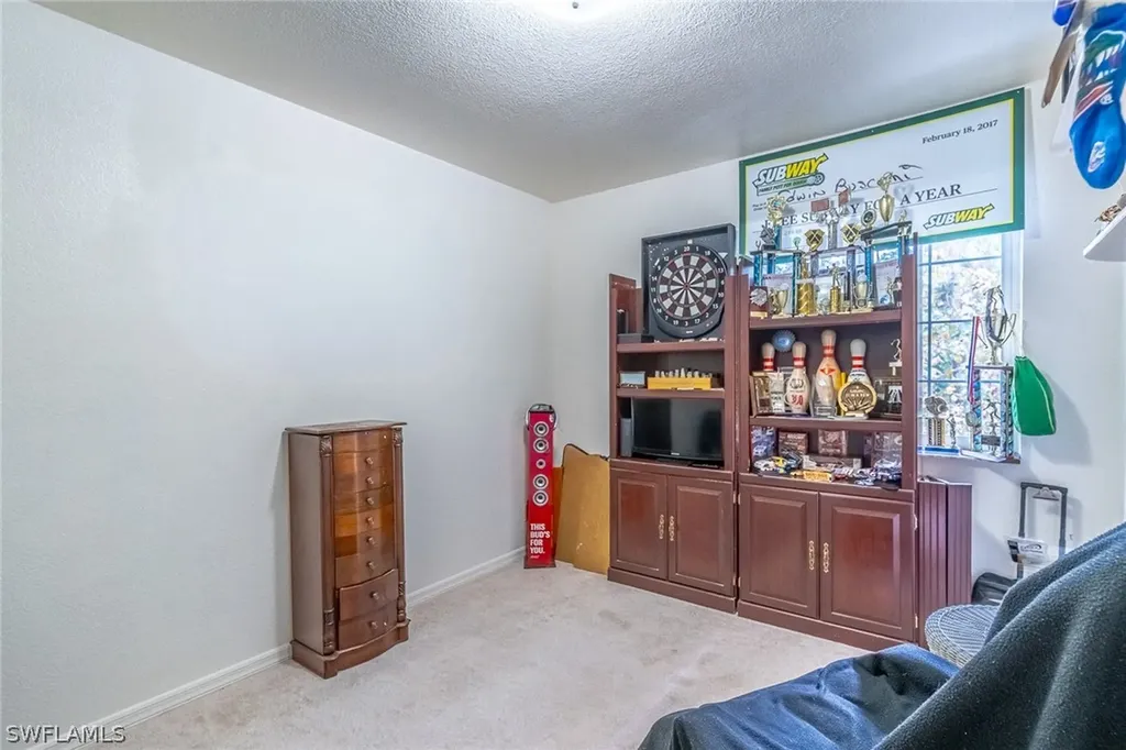 2940 Newman Drive Naples FL 34114