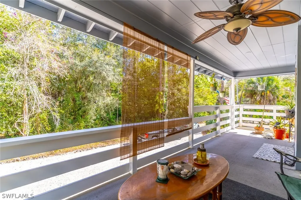 2940 Newman Drive Naples FL 34114