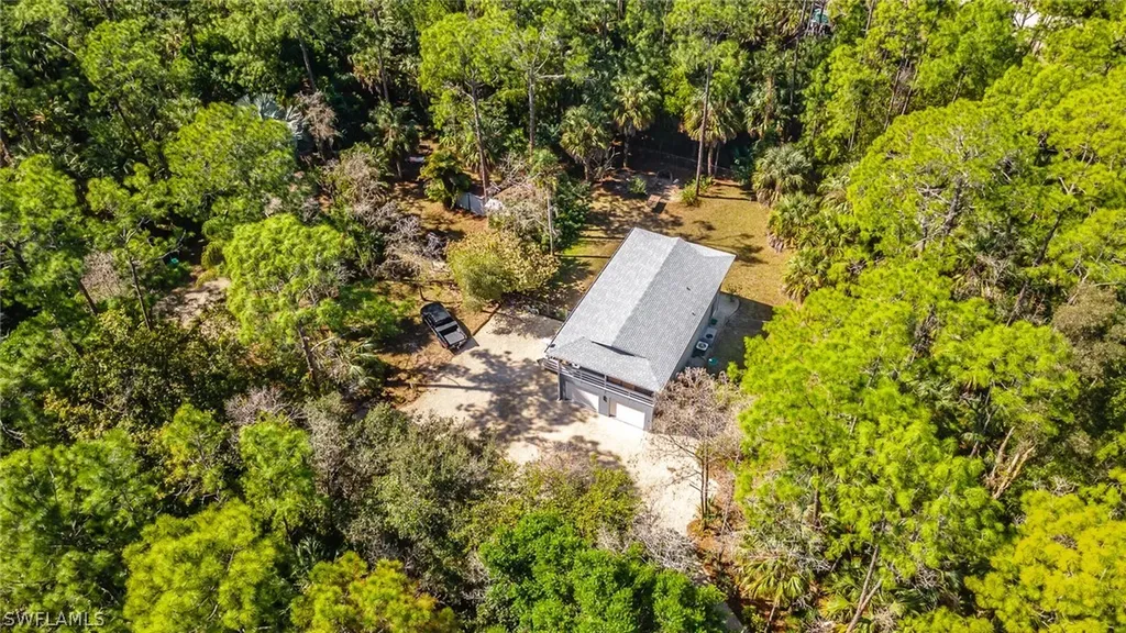 2940 Newman Drive Naples FL 34114