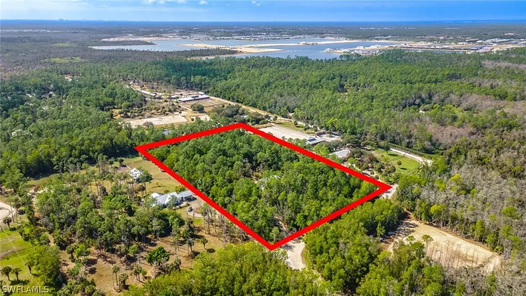 2940 Newman Drive Naples FL 34114