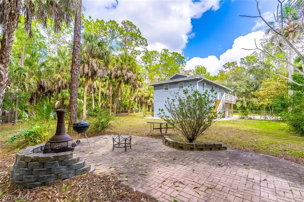 2940 Newman Drive Naples FL 34114
