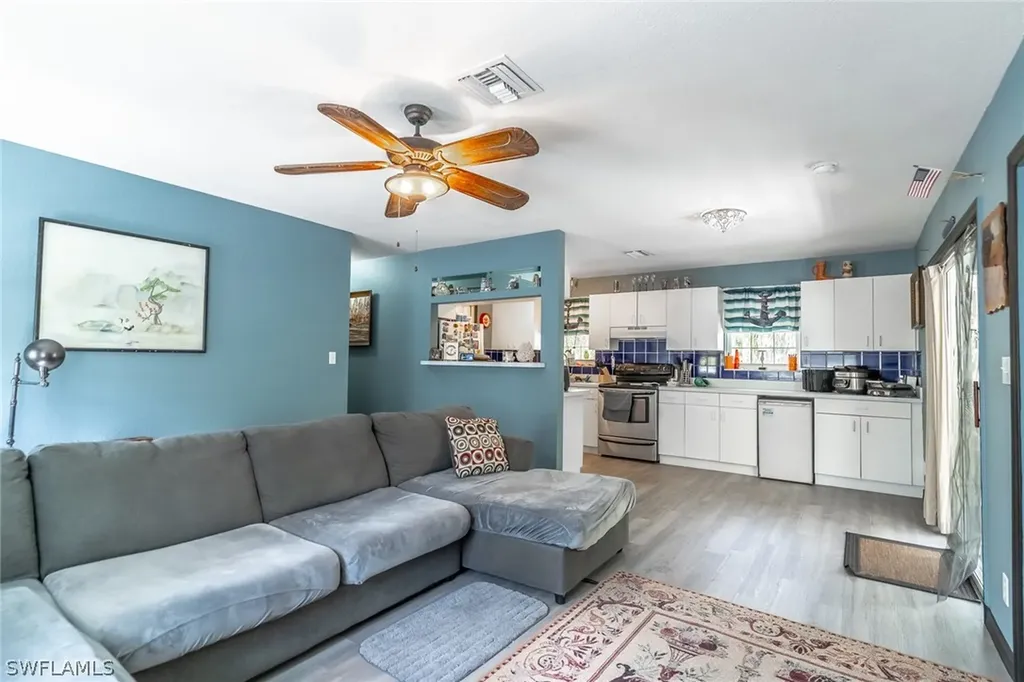 2940 Newman Drive Naples FL 34114