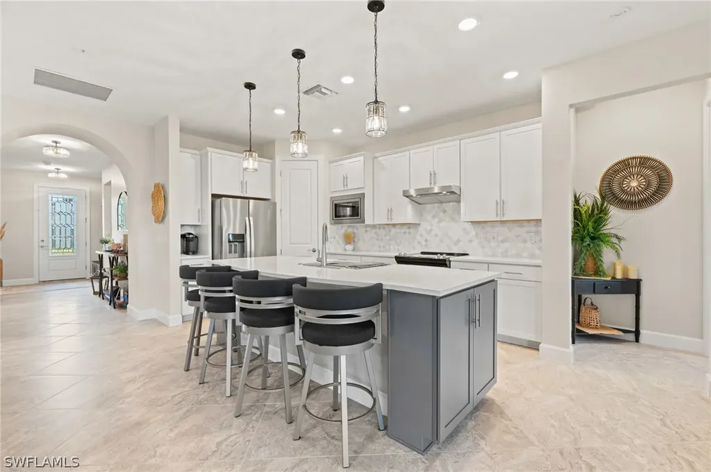 17039 Oakstead Drive Alva FL 33920