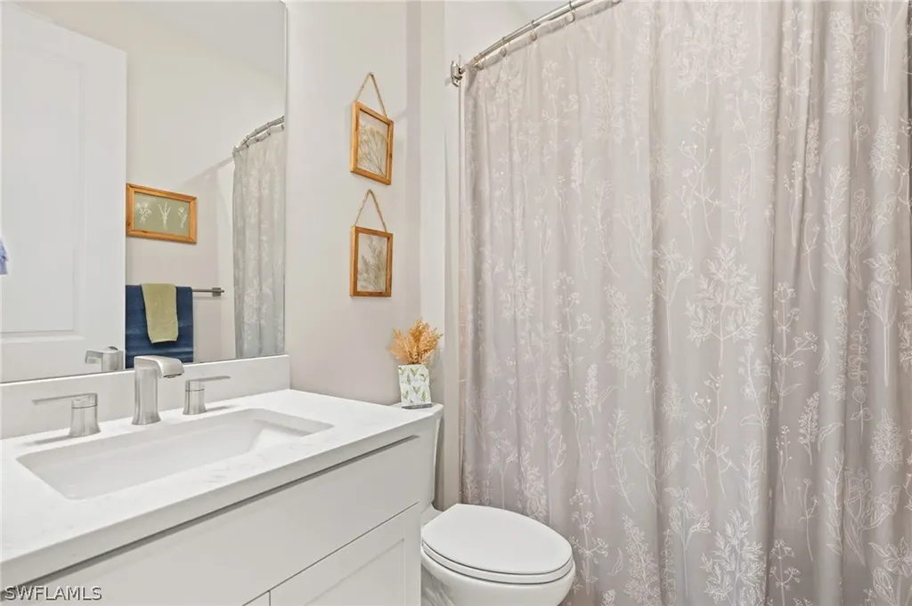 17039 Oakstead Drive Alva FL 33920