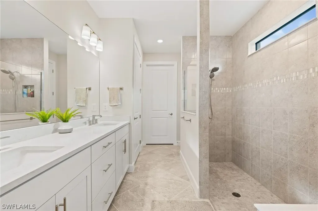 17039 Oakstead Drive Alva FL 33920