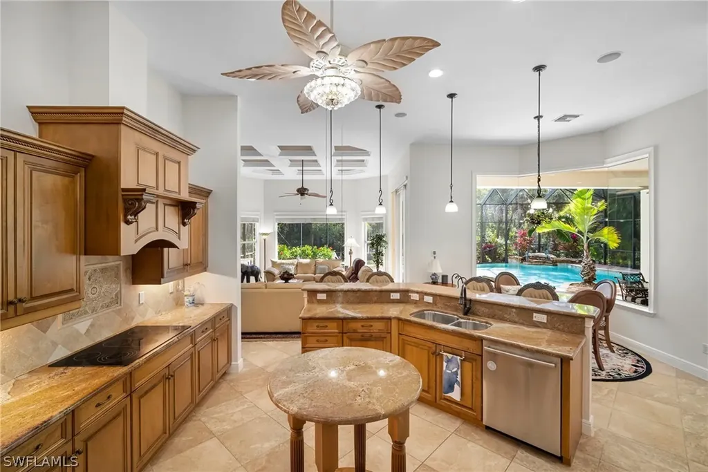 7620 Palmer Court Naples FL 34113