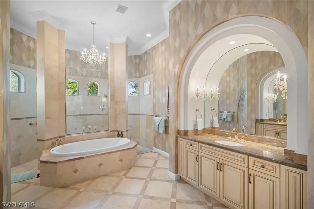 7620 Palmer Court Naples FL 34113