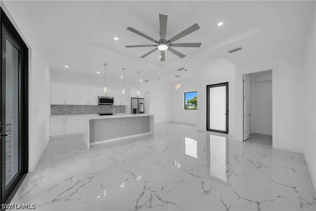1303 NE 6th Avenue Cape Coral FL 33909