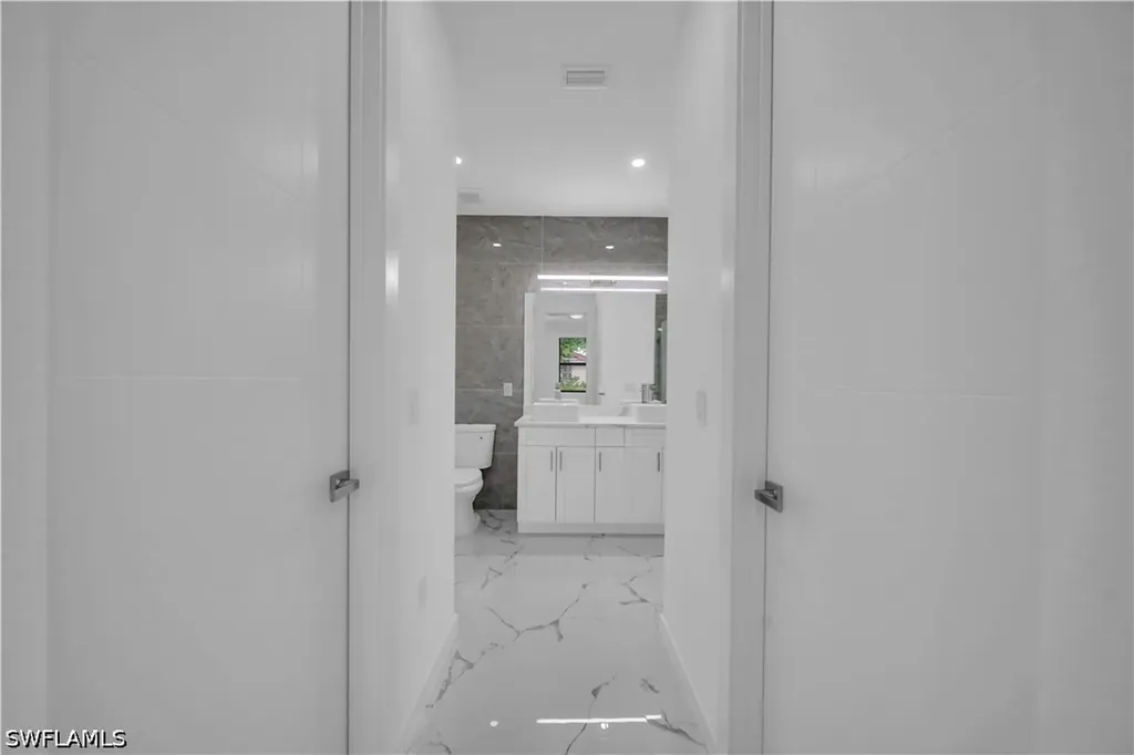 1303 NE 6th Avenue Cape Coral FL 33909