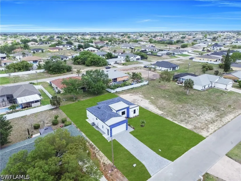 1303 NE 6th Avenue Cape Coral FL 33909