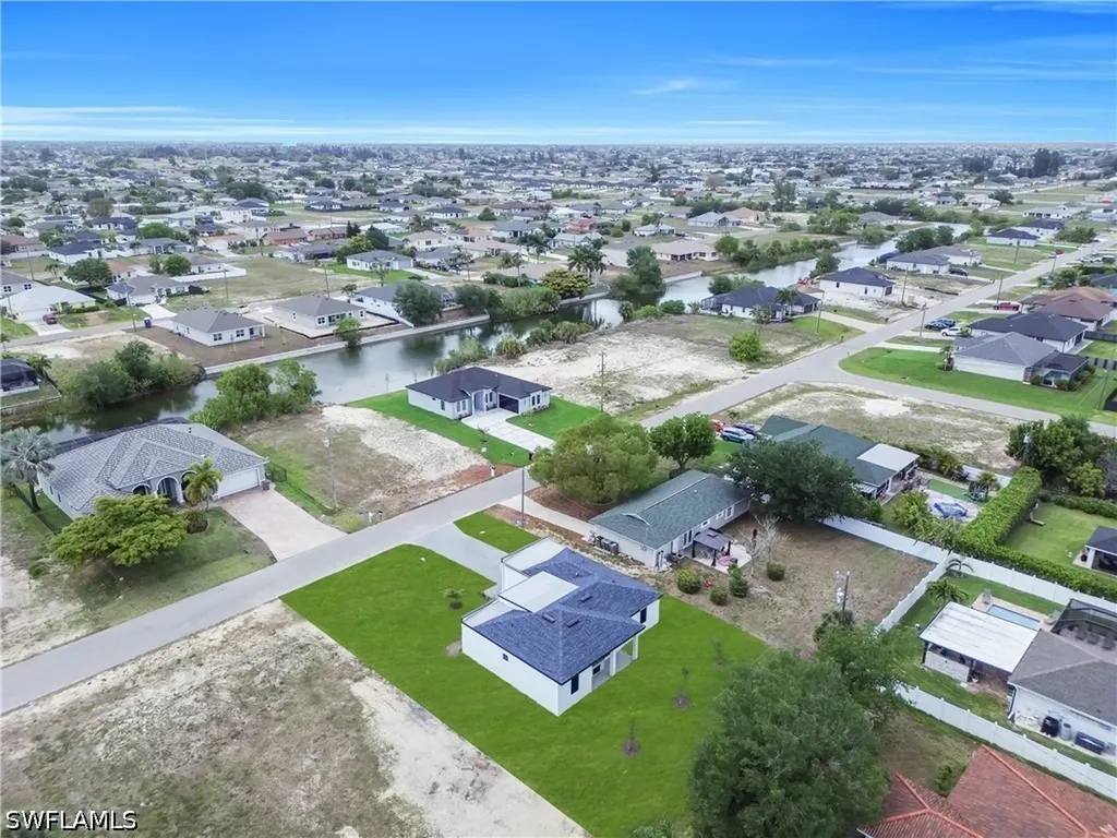 1303 NE 6th Avenue Cape Coral FL 33909