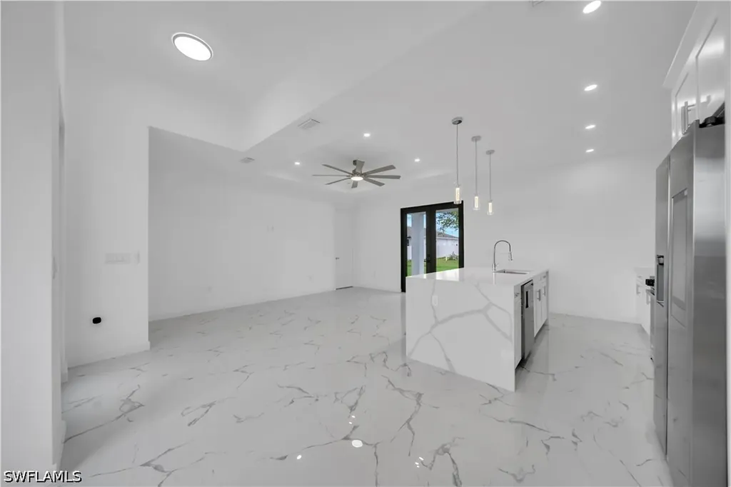 1303 NE 6th Avenue Cape Coral FL 33909
