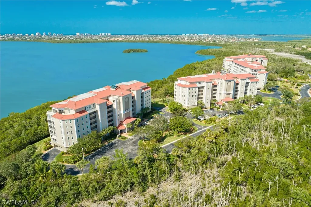 Marco Island FL, 133 Vintage Bay Drive, Unit 14