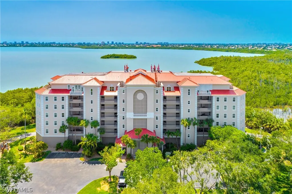 133 Vintage Bay Drive Marco Island FL 34145