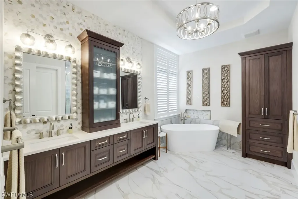 2106 Modena Court Naples FL 34105
