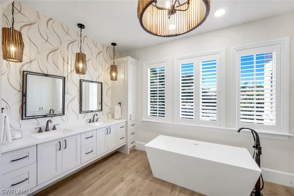 2106 Modena Court Naples FL 34105