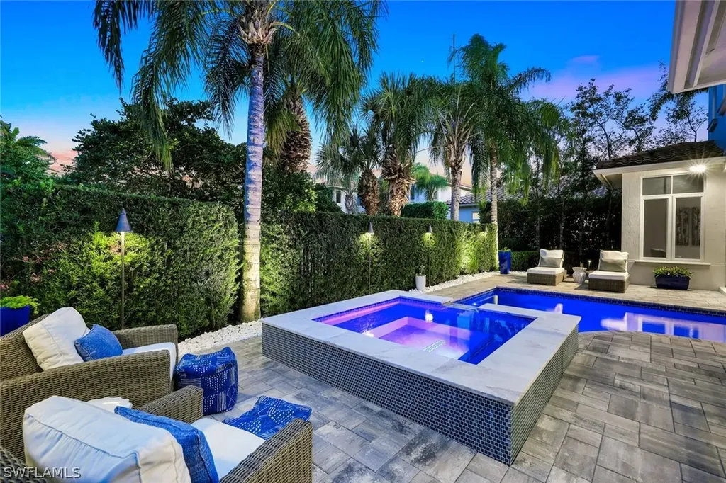 2106 Modena Court Naples FL 34105