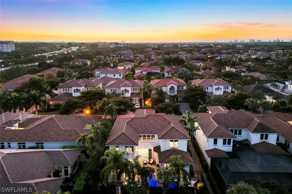 2106 Modena Court Naples FL 34105
