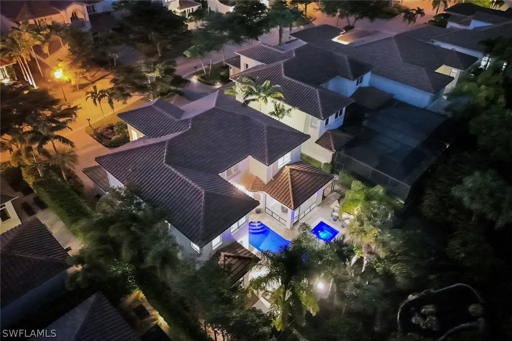 2106 Modena Court Naples FL 34105