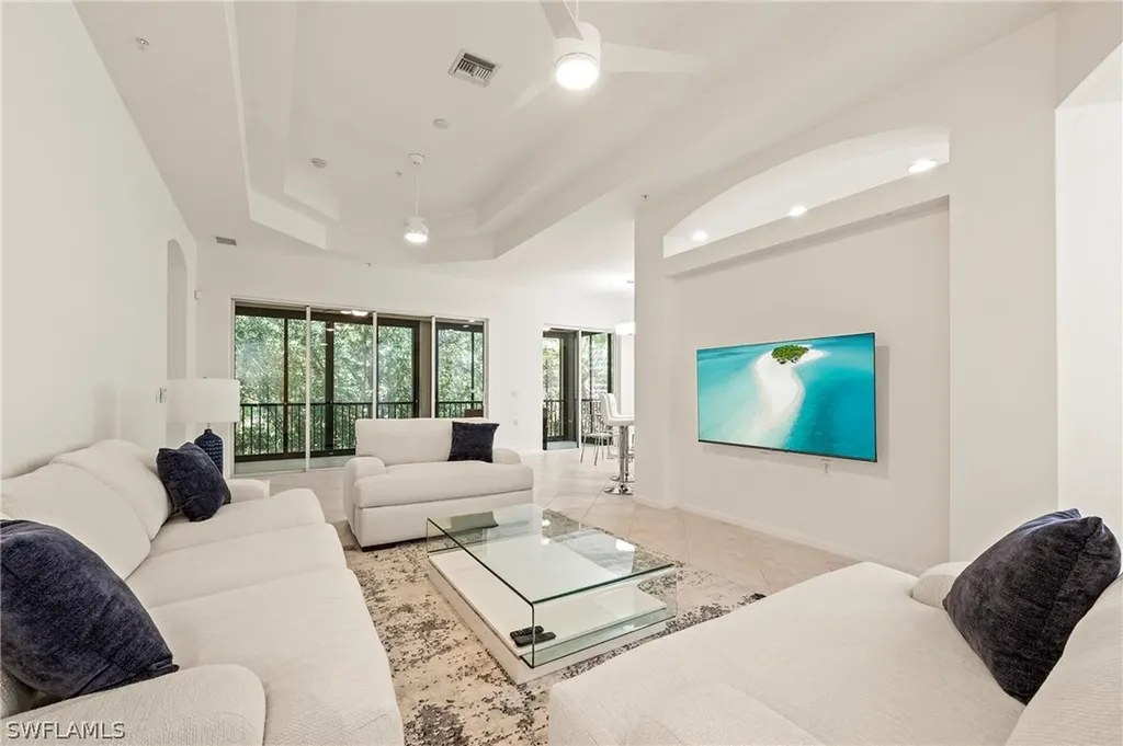 10040 Valiant Court Miromar Lakes FL 33913