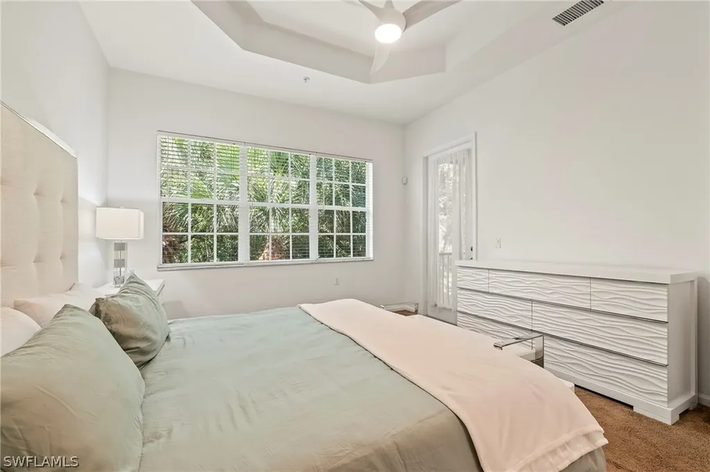 10040 Valiant Court Miromar Lakes FL 33913