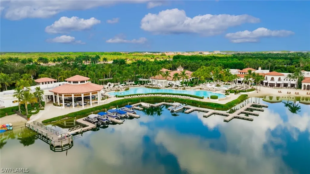 10040 Valiant Court Miromar Lakes FL 33913