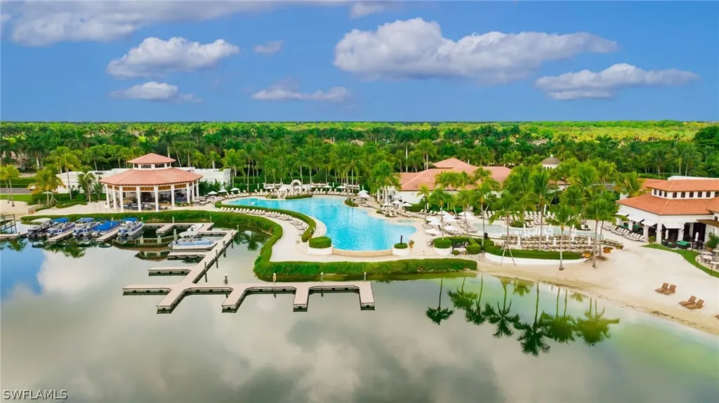 10040 Valiant Court Miromar Lakes FL 33913