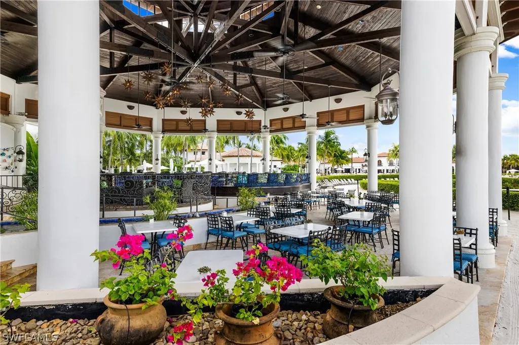 10040 Valiant Court Miromar Lakes FL 33913