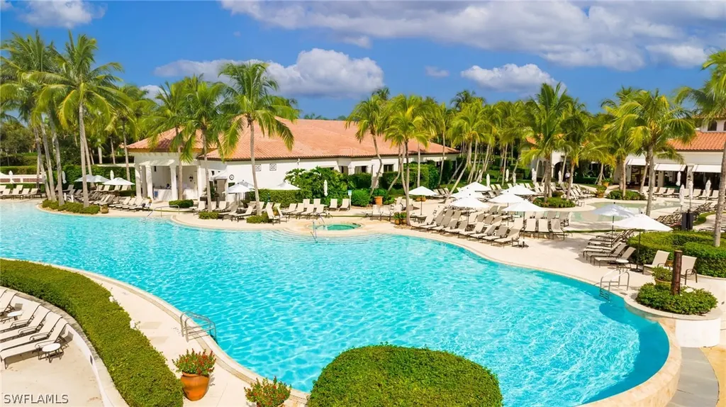 10040 Valiant Court Miromar Lakes FL 33913