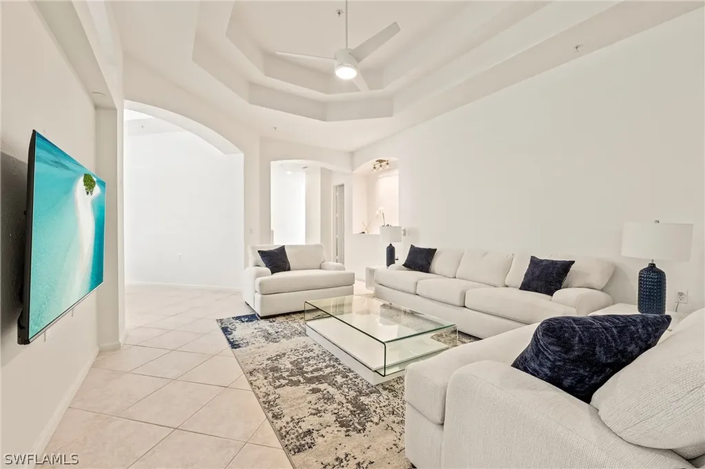 10040 Valiant Court Miromar Lakes FL 33913