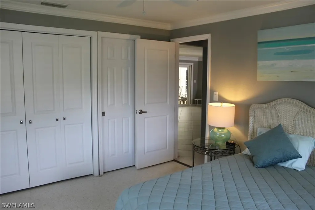 606 Park Shore Drive Naples FL 34103