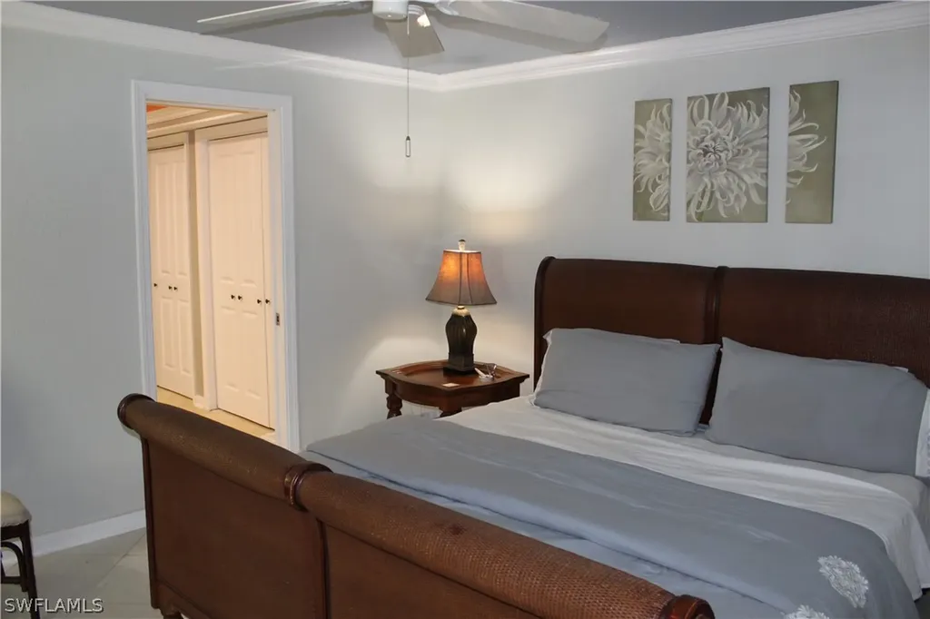 606 Park Shore Drive Naples FL 34103