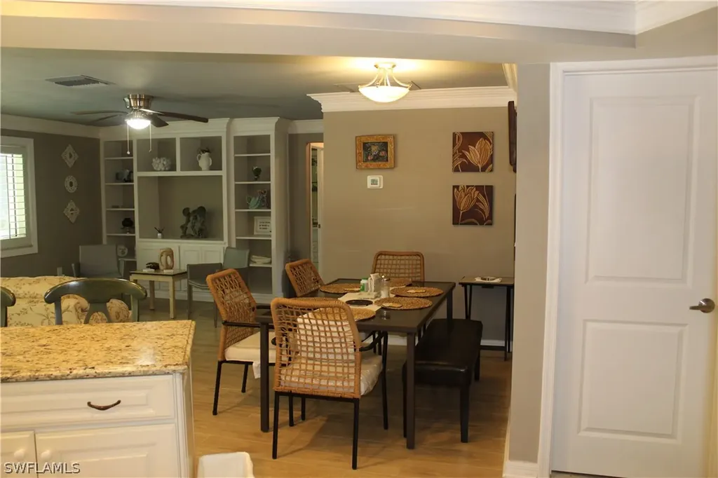 606 Park Shore Drive Naples FL 34103