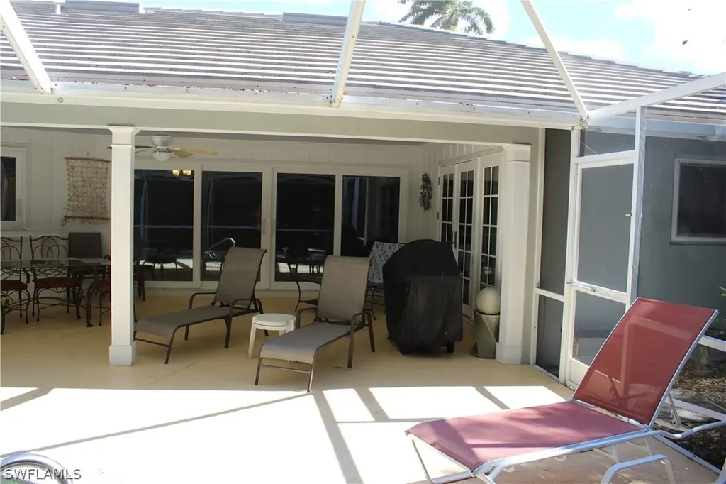 606 Park Shore Drive Naples FL 34103