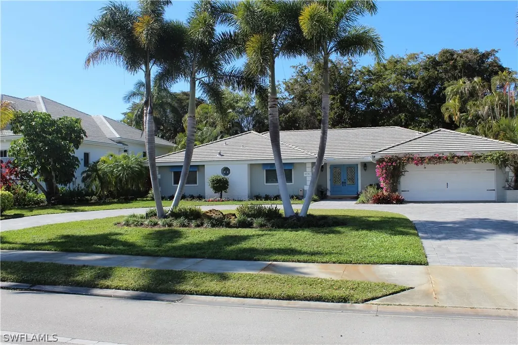 606 Park Shore Drive Naples FL 34103