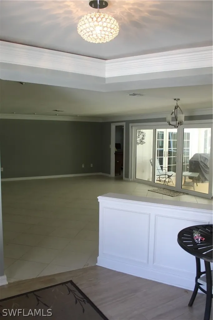606 Park Shore Drive Naples FL 34103