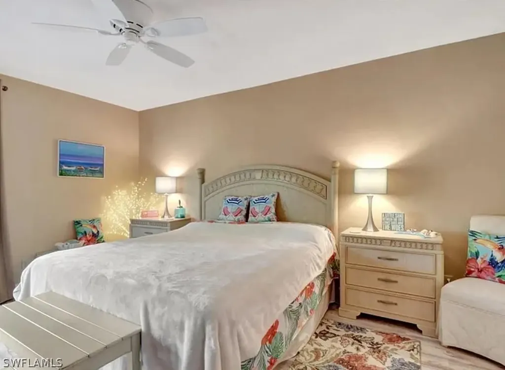 1810 Kings Lake Boulevard Naples FL 34112