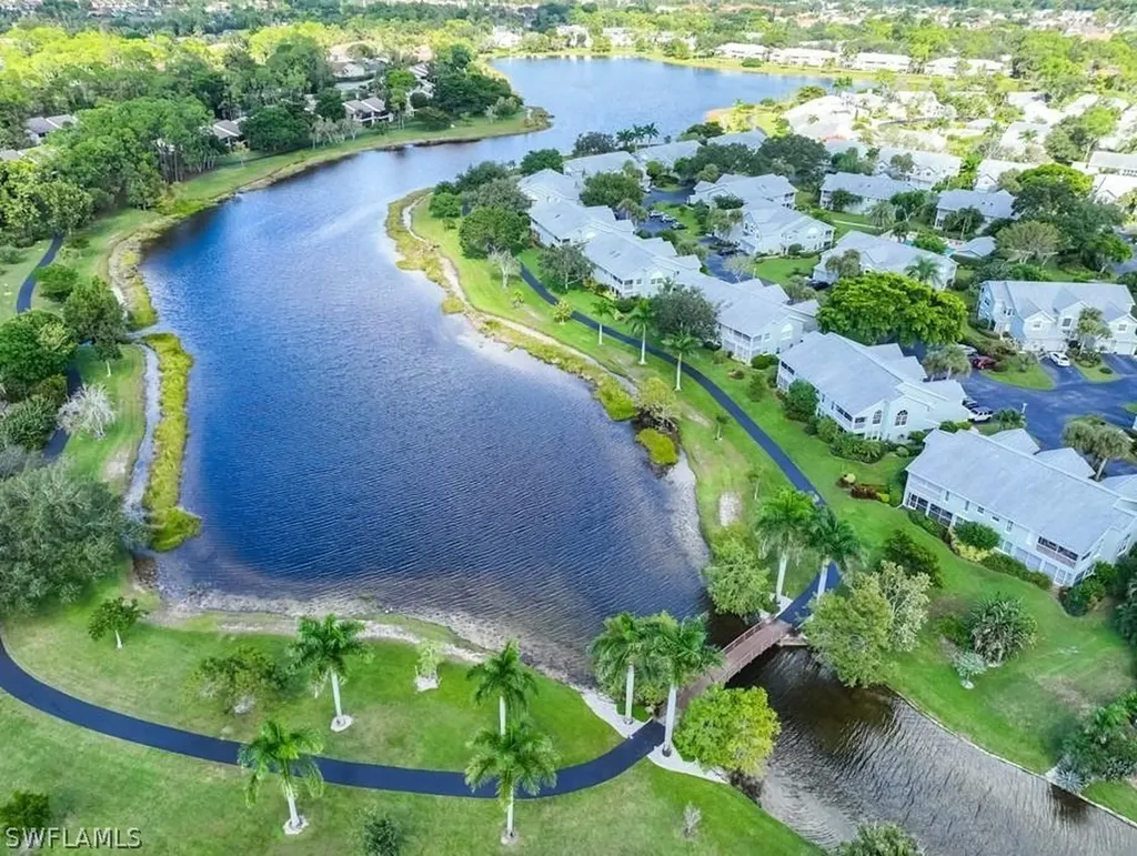 1810 Kings Lake Boulevard Naples FL 34112