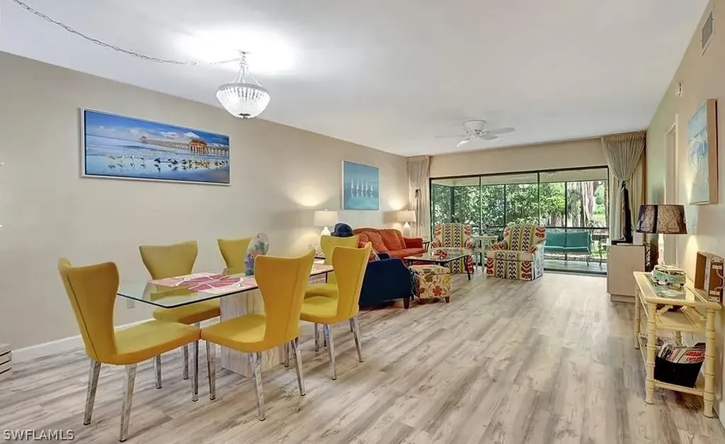1810 Kings Lake Boulevard Naples FL 34112