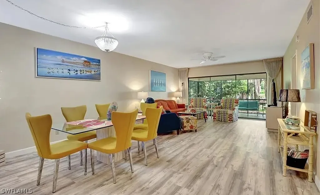 1810 Kings Lake Boulevard Naples FL 34112