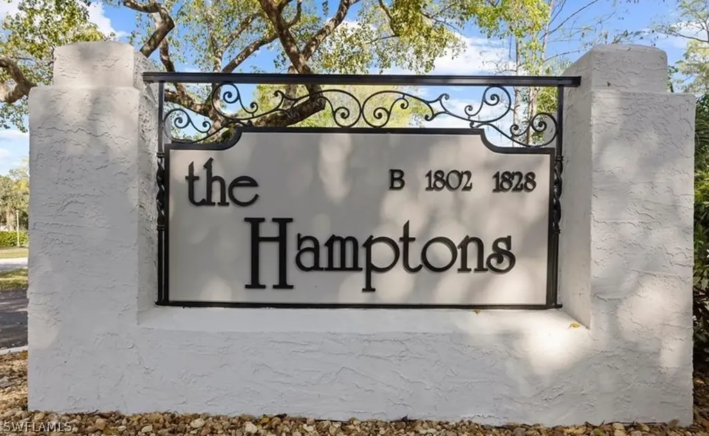 1810 Kings Lake Boulevard Naples FL 34112